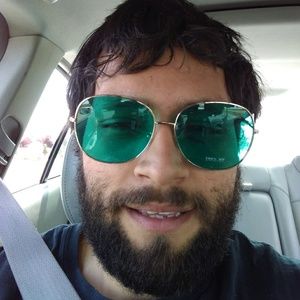 Meet your Posher, Dario